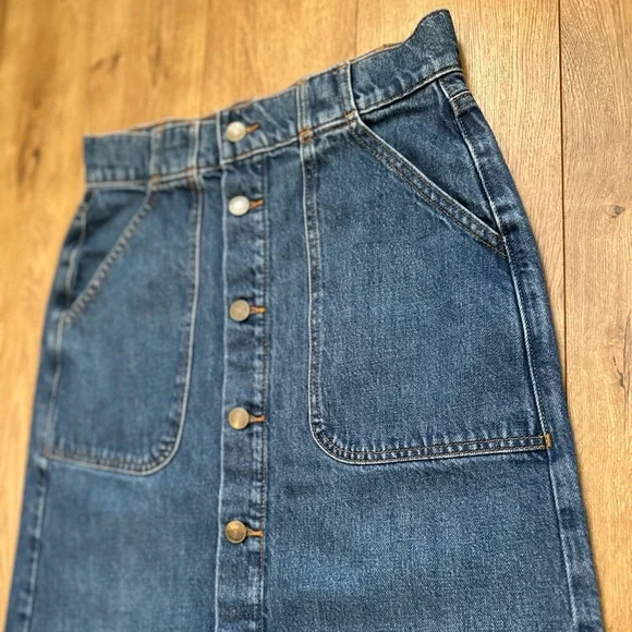 FRAME Modern Pocket Midi Denim Skirt | October Wash | Size 27 | Button Front - Picture 10 of 15